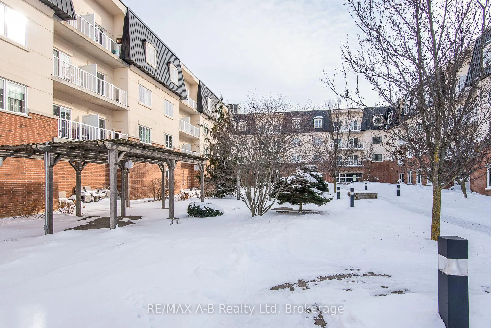 Photo 41 of Unit #432, 200 Mccarthy Road, Stratford — HOMEH