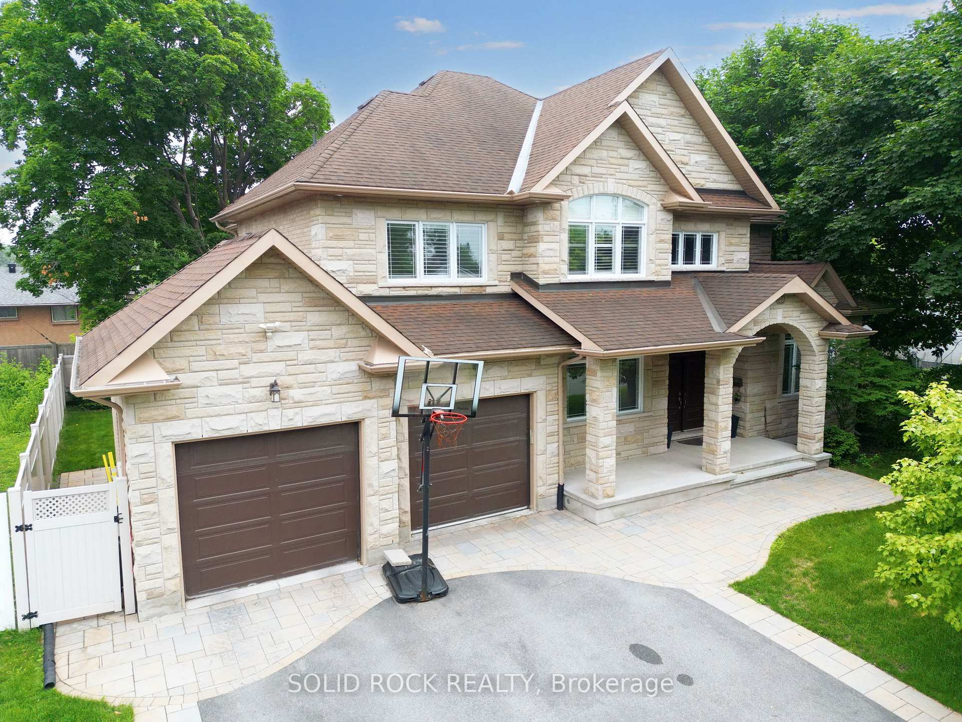 Front of 120 Rossland Avenue