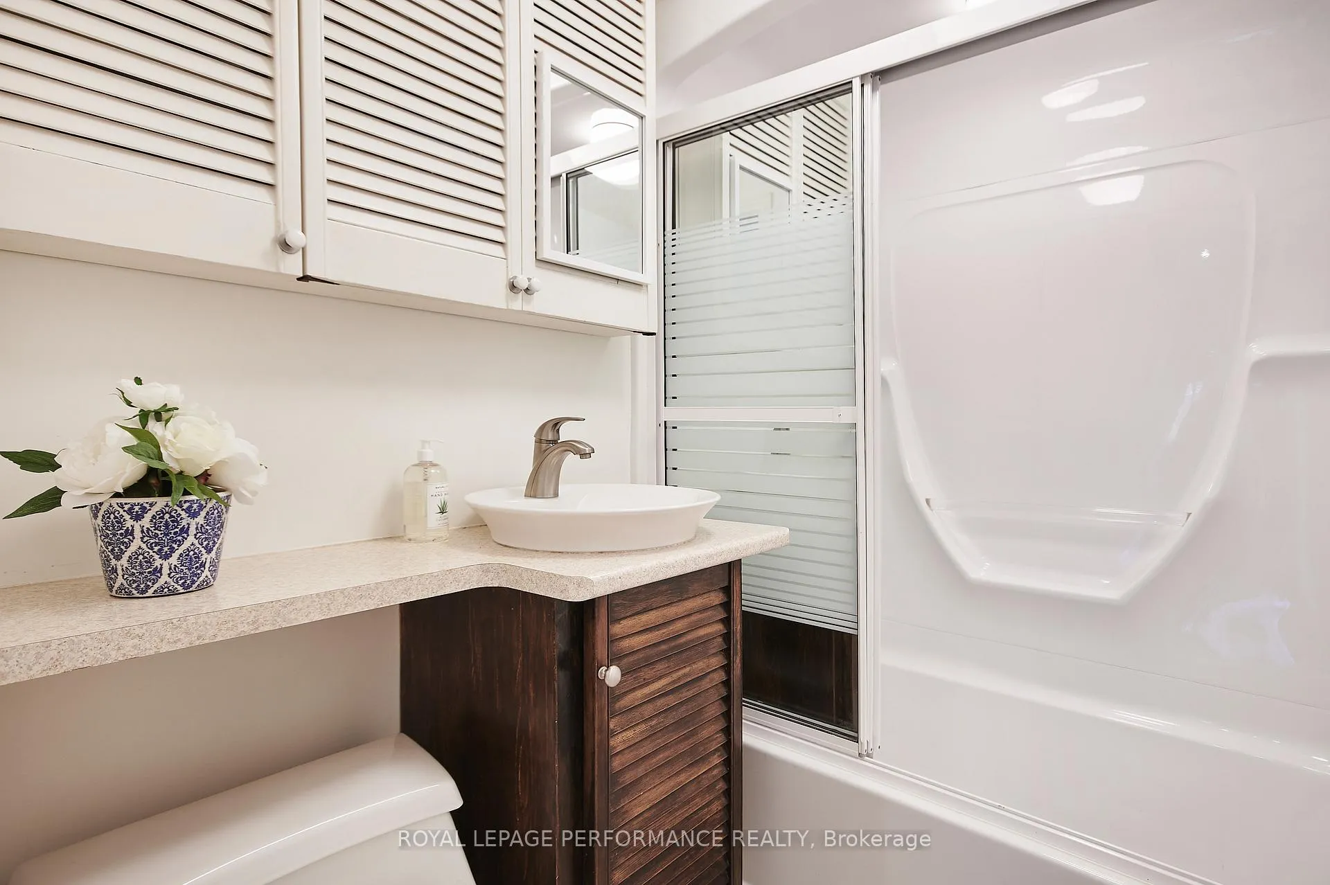 Photo 12 of 364 Cunningham Avenue, Ottawa, Alta Vista/Faircrest Heights — HOMEH