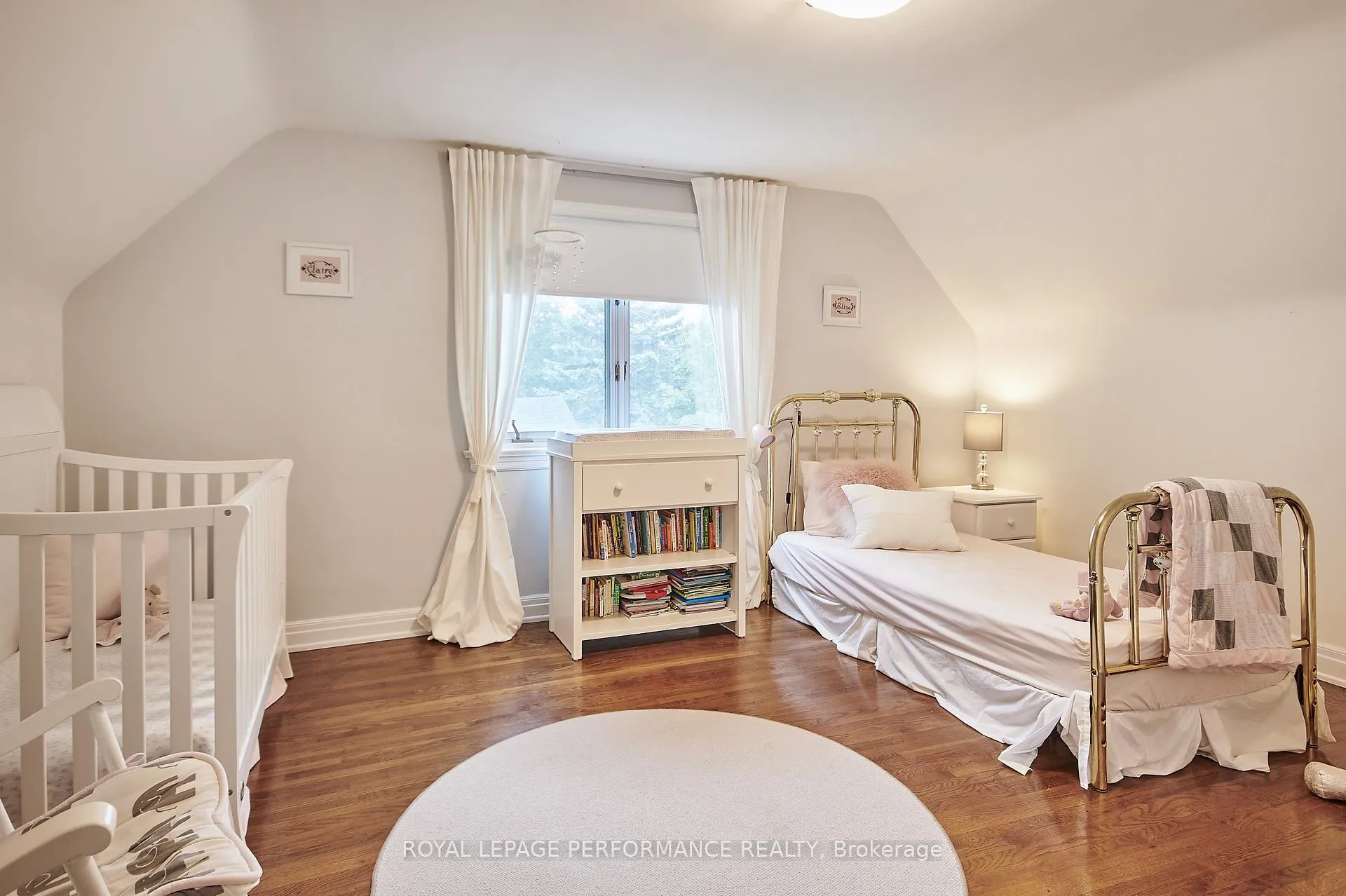 Photo 16 of 364 Cunningham Avenue, Ottawa, Alta Vista/Faircrest Heights — HOMEH
