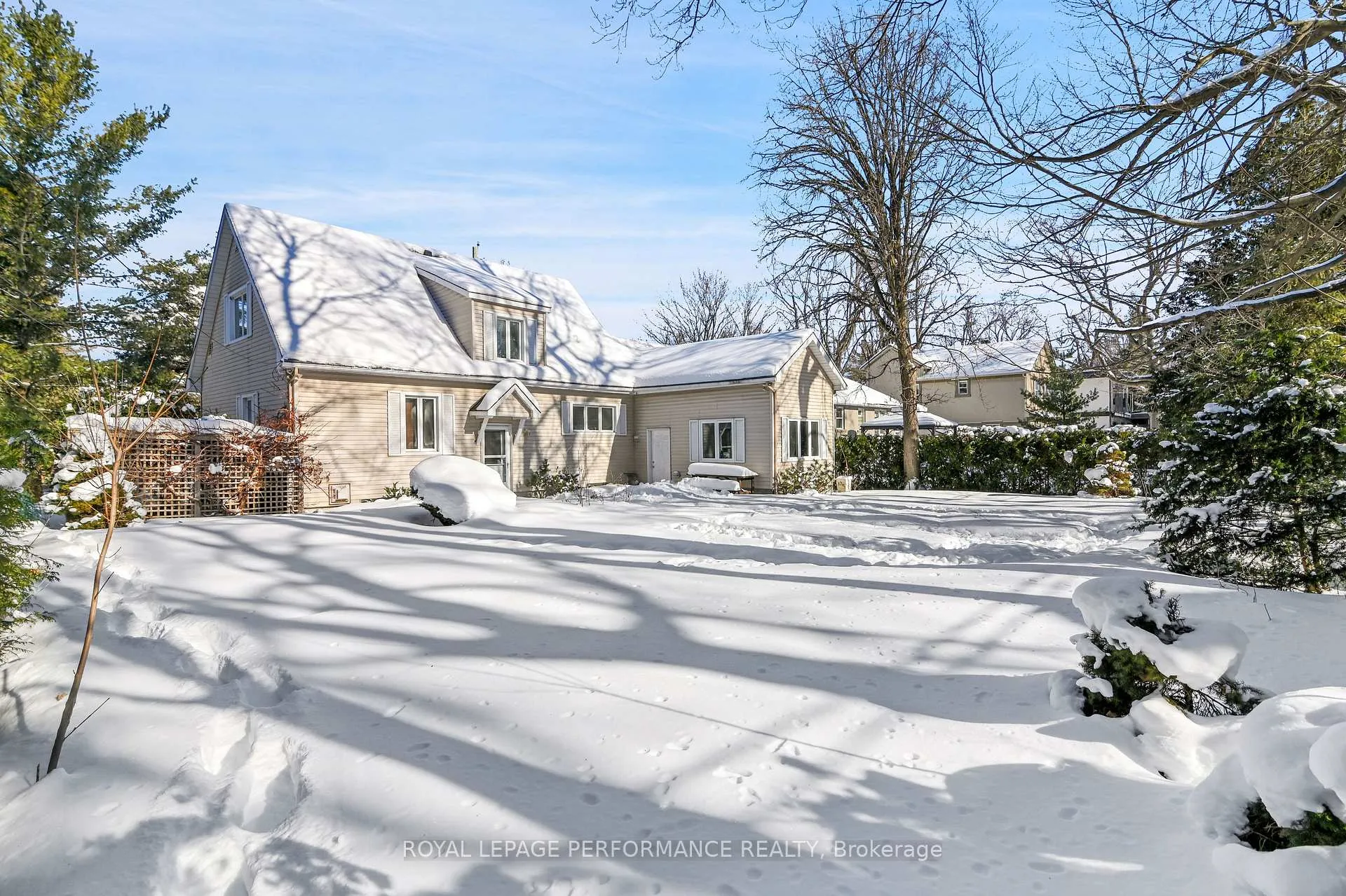 Photo 25 of 364 Cunningham Avenue, Ottawa, Alta Vista/Faircrest Heights — HOMEH