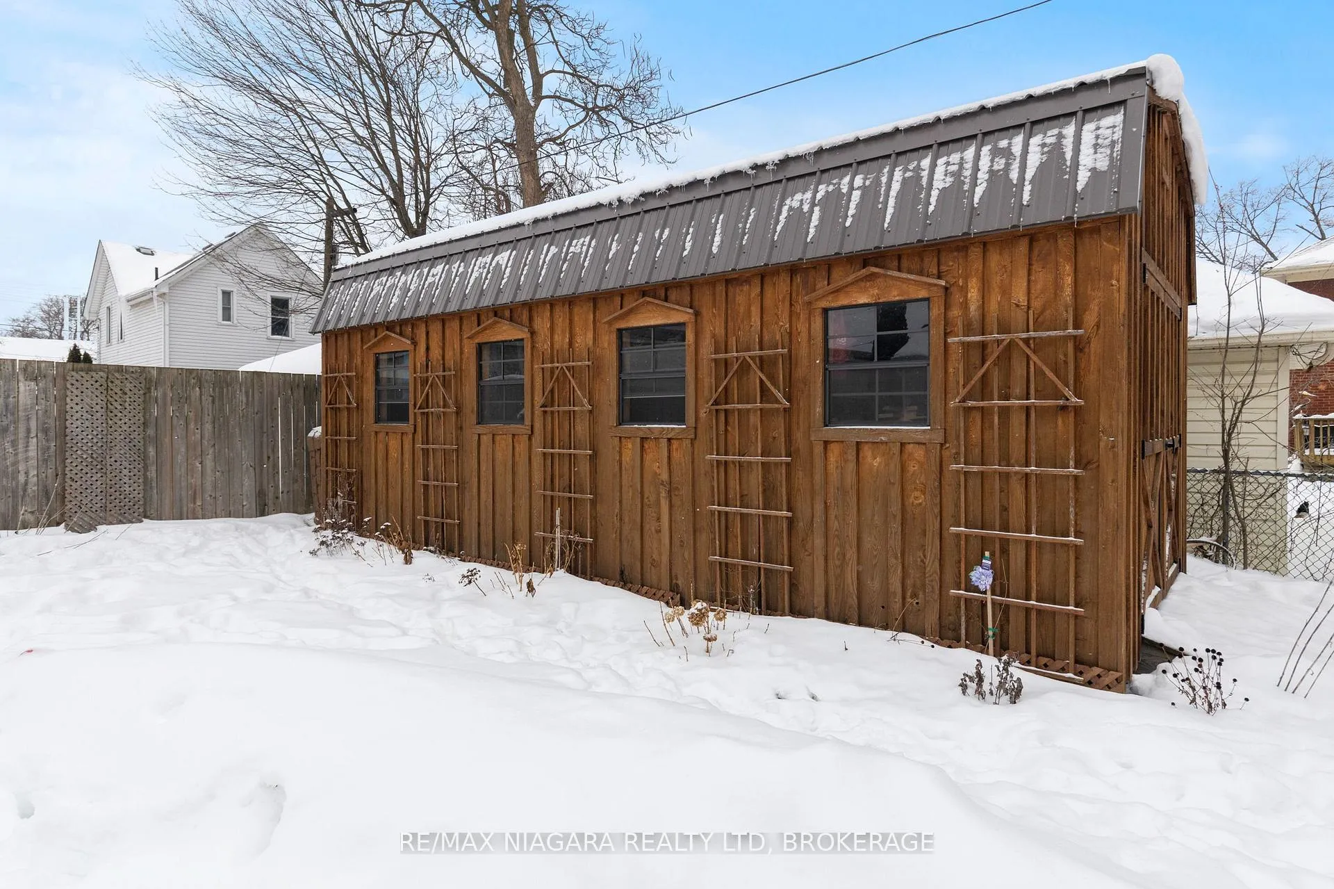 Photo 6 of 3547 Strang Drive, Niagara Falls, Chippawa — HOMEH