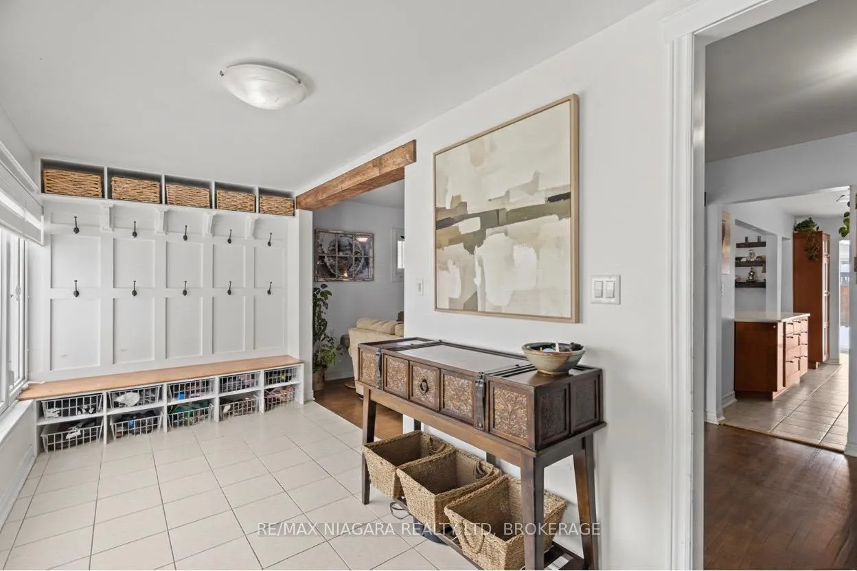 Photo 10 of 3547 Strang Drive, Niagara Falls, Chippawa — HOMEH
