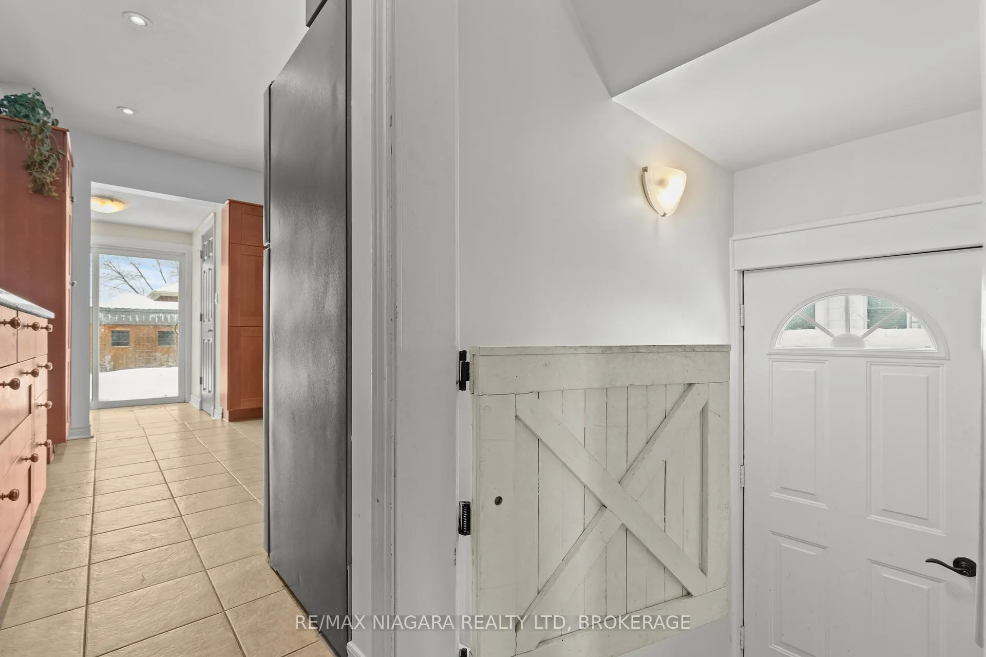 Photo 21 of 3547 Strang Drive, Niagara Falls, Chippawa — HOMEH