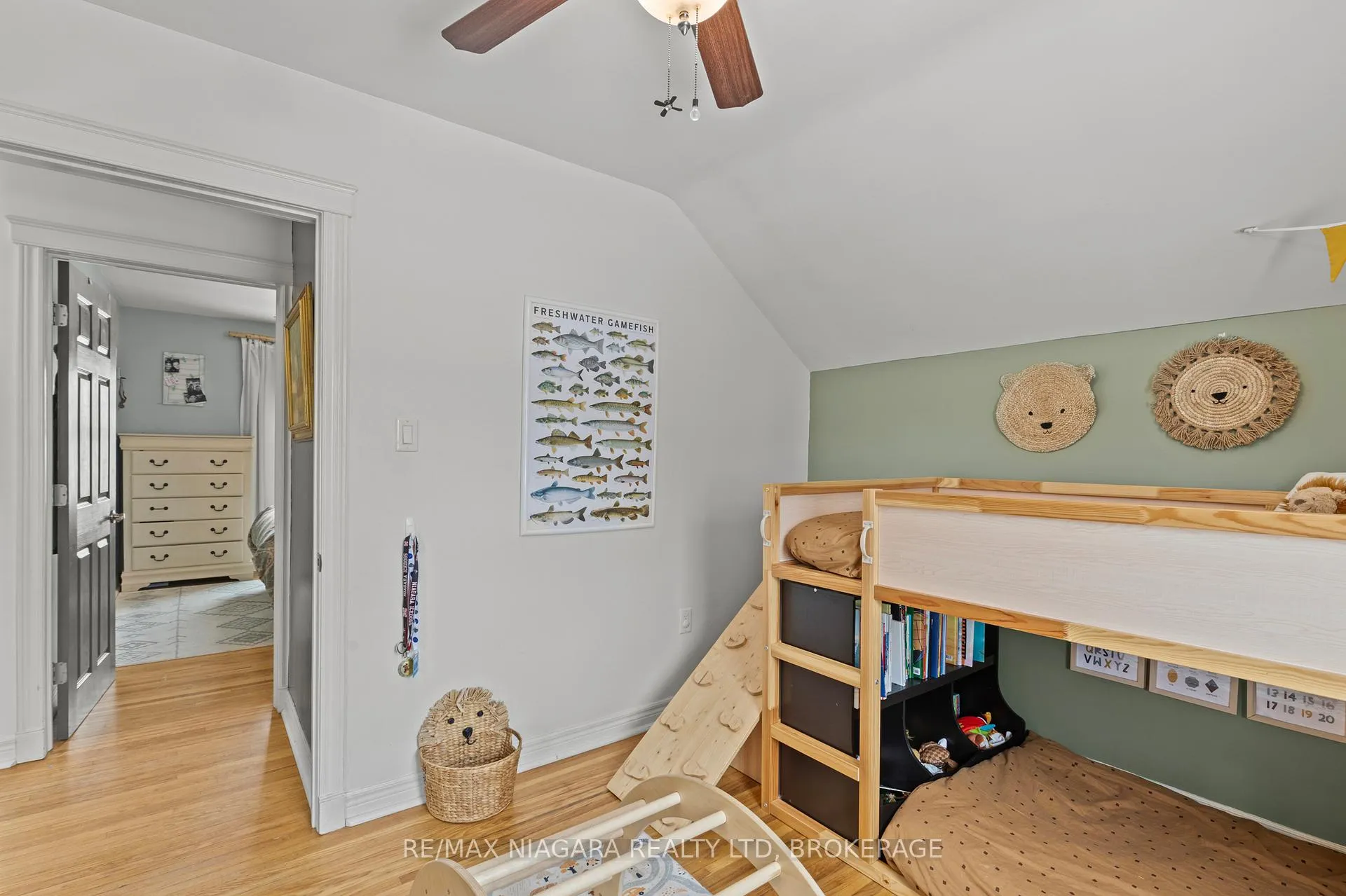 Photo 31 of 3547 Strang Drive, Niagara Falls, Chippawa — HOMEH