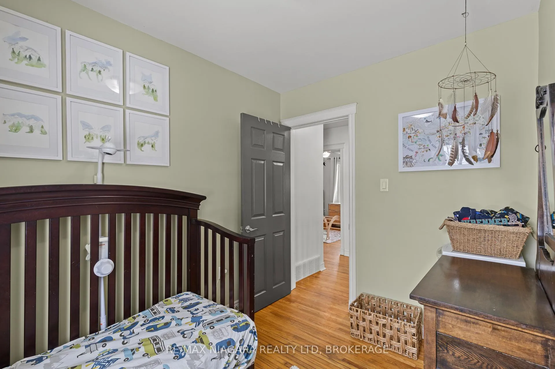 Photo 33 of 3547 Strang Drive, Niagara Falls, Chippawa — HOMEH