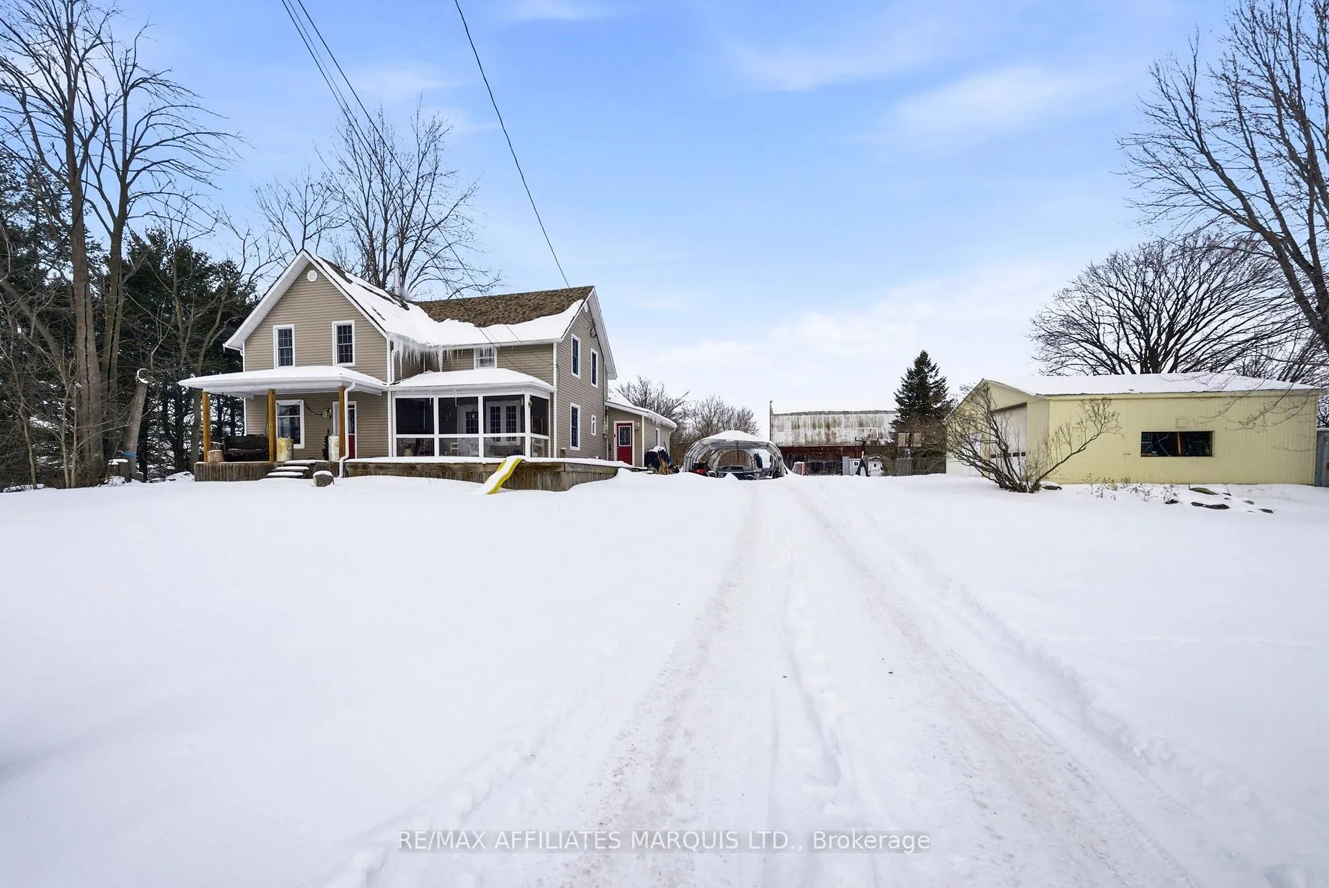Photo 2 of 18645 County 2 Road, South Glengarry, South Glengarry (Charlottenburgh) Twp — HOMEH