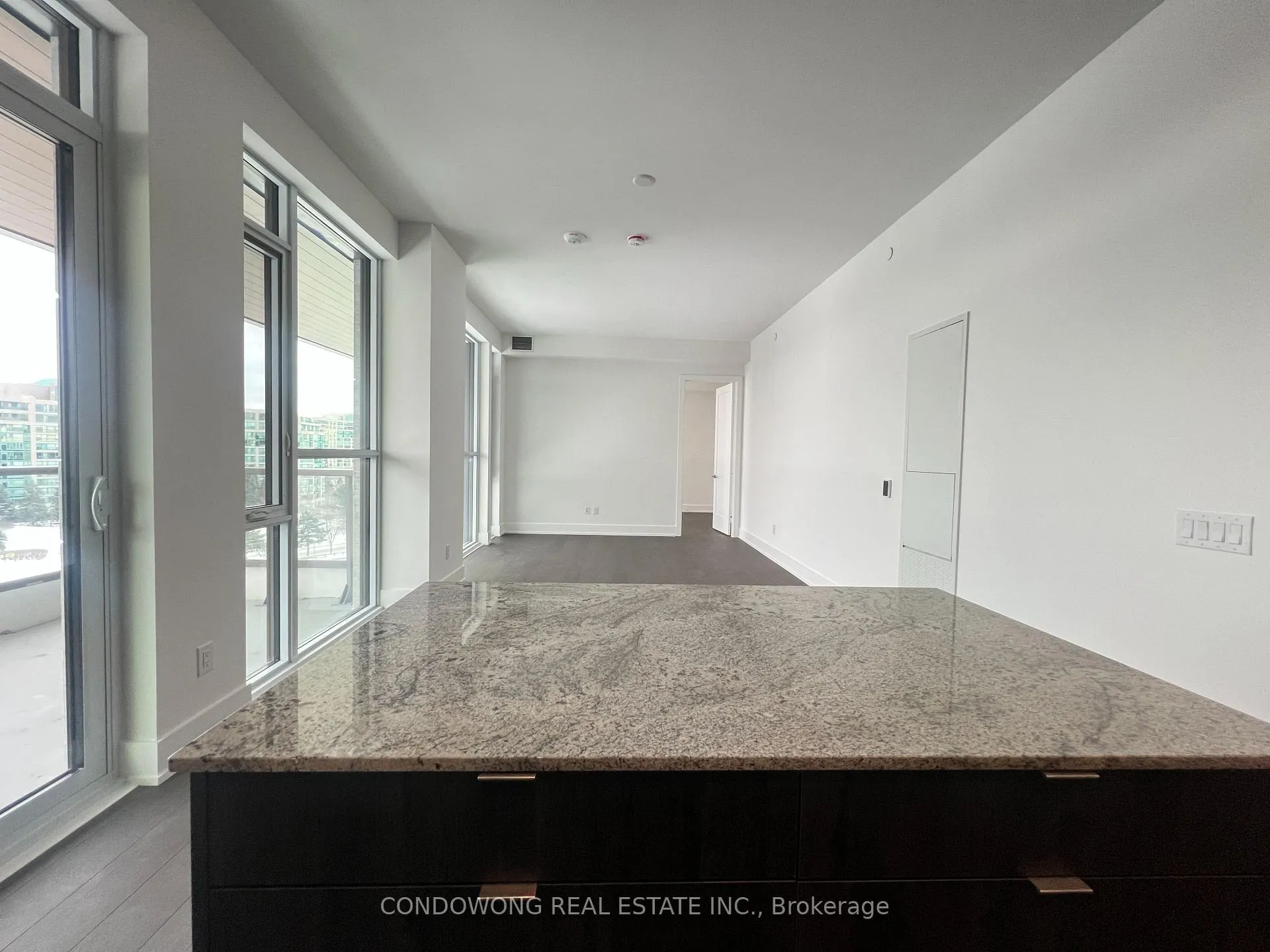 Photo 4 of Unit 809, 397 Royal Orchard Boulevard, Markham, Royal Orchard — HOMEH