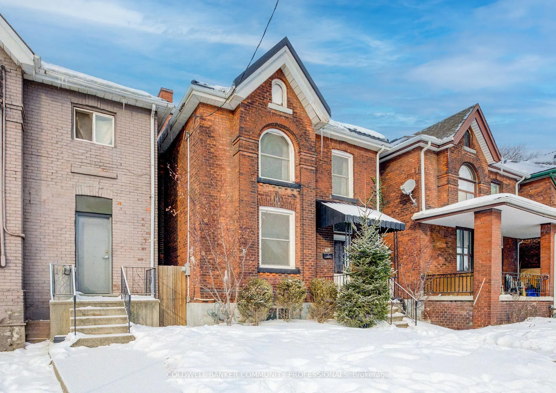 Photo 2 of 83 Sanford Avenue N, Hamilton, Gibson — HOMEH