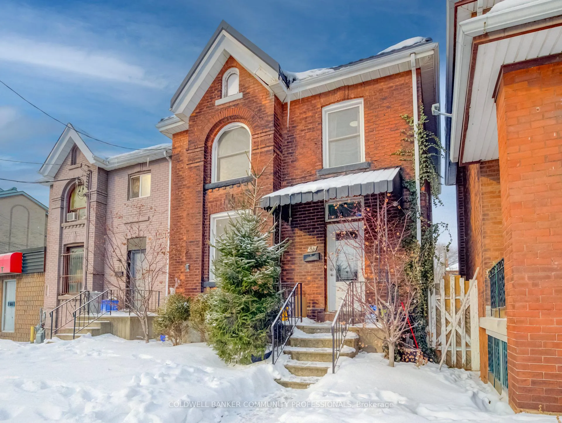 Photo 3 of 83 Sanford Avenue N, Hamilton, Gibson — HOMEH