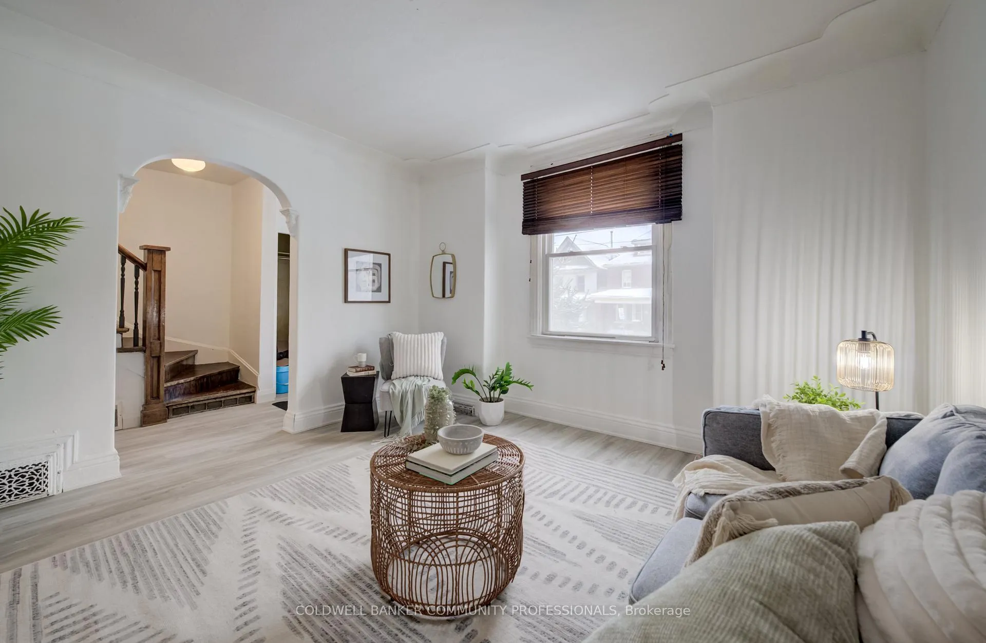 Photo 8 of 83 Sanford Avenue N, Hamilton, Gibson — HOMEH