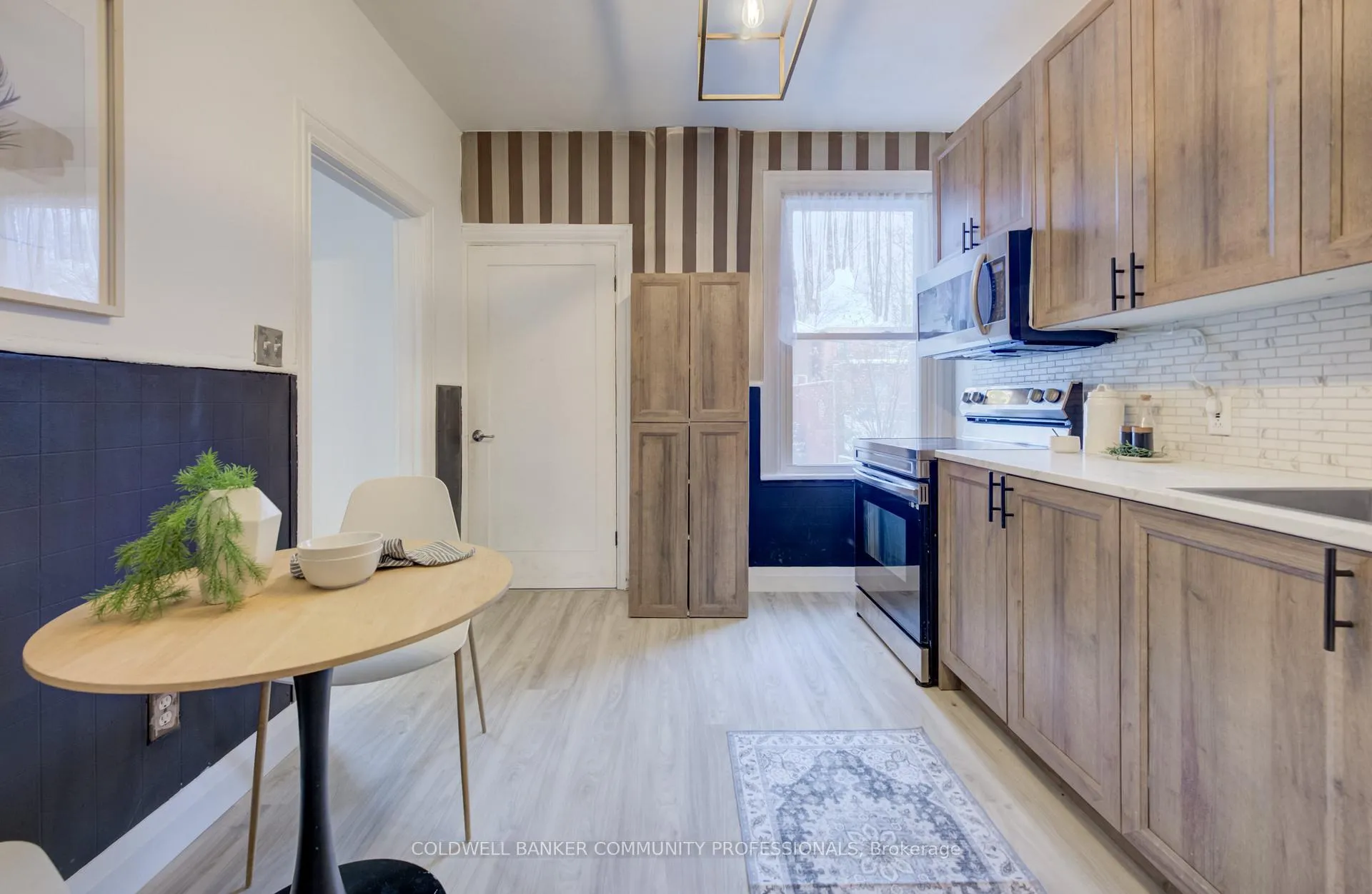 Photo 17 of 83 Sanford Avenue N, Hamilton, Gibson — HOMEH