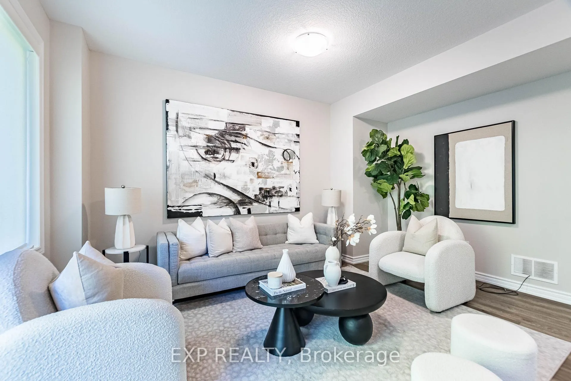 Photo 6 of Unit 7, 445 Ontario Street S, Milton, Timberlea — HOMEH