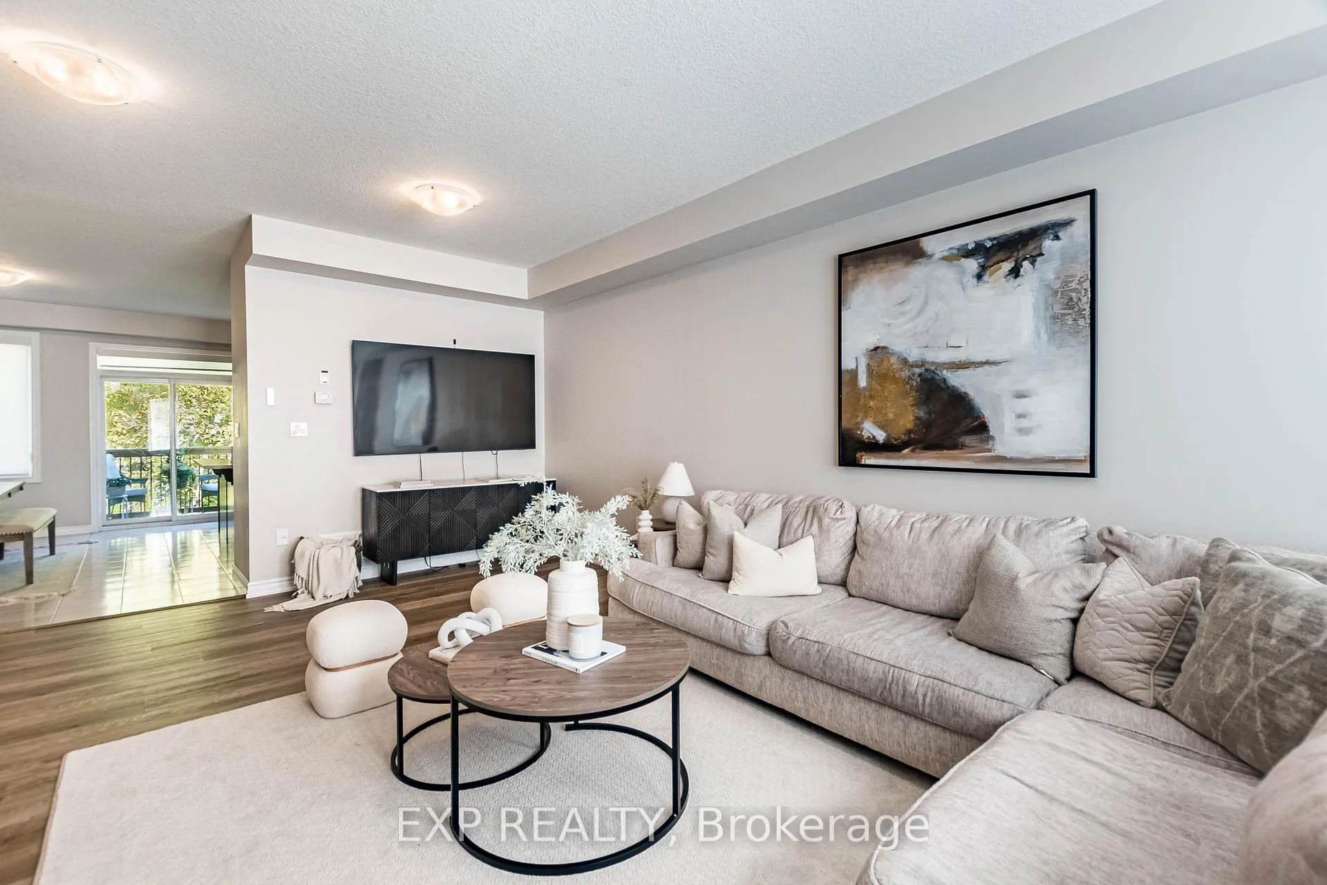 Photo 13 of Unit 7, 445 Ontario Street S, Milton, Timberlea — HOMEH