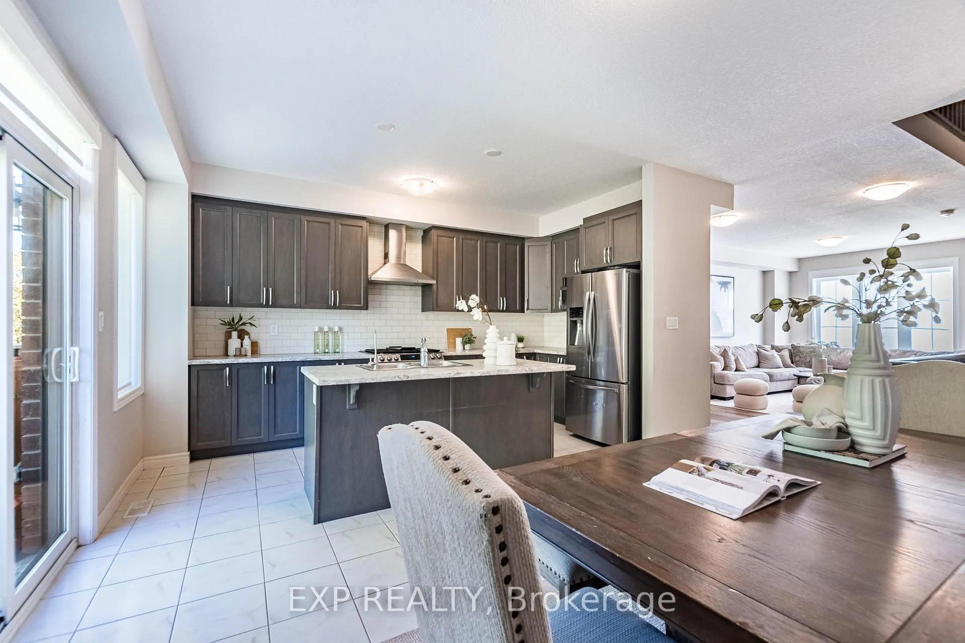 Photo 17 of Unit 7, 445 Ontario Street S, Milton, Timberlea — HOMEH