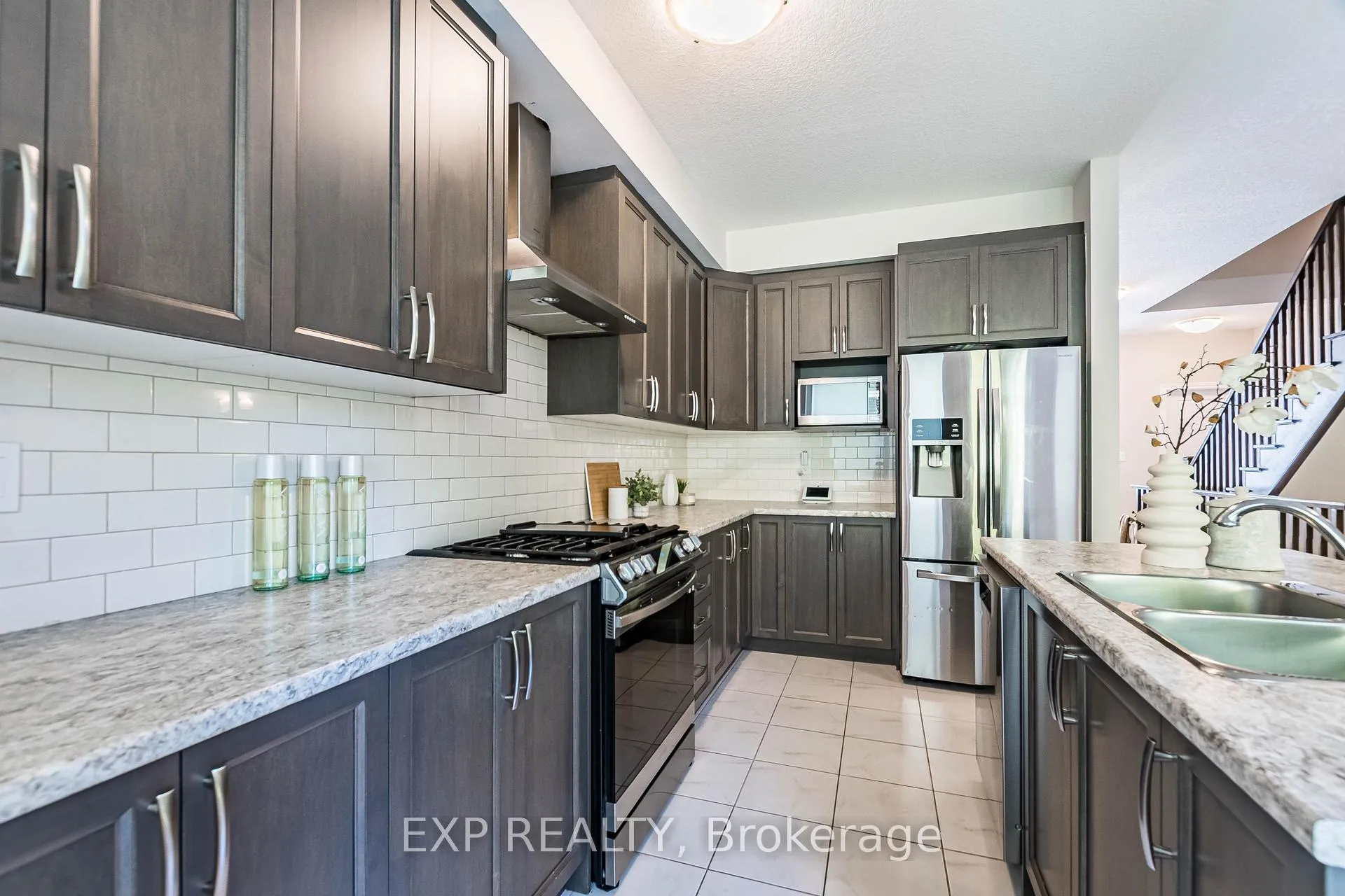 Photo 19 of Unit 7, 445 Ontario Street S, Milton, Timberlea — HOMEH