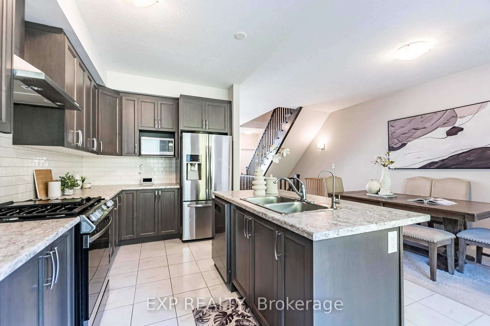 Photo 20 of Unit 7, 445 Ontario Street S, Milton, Timberlea — HOMEH