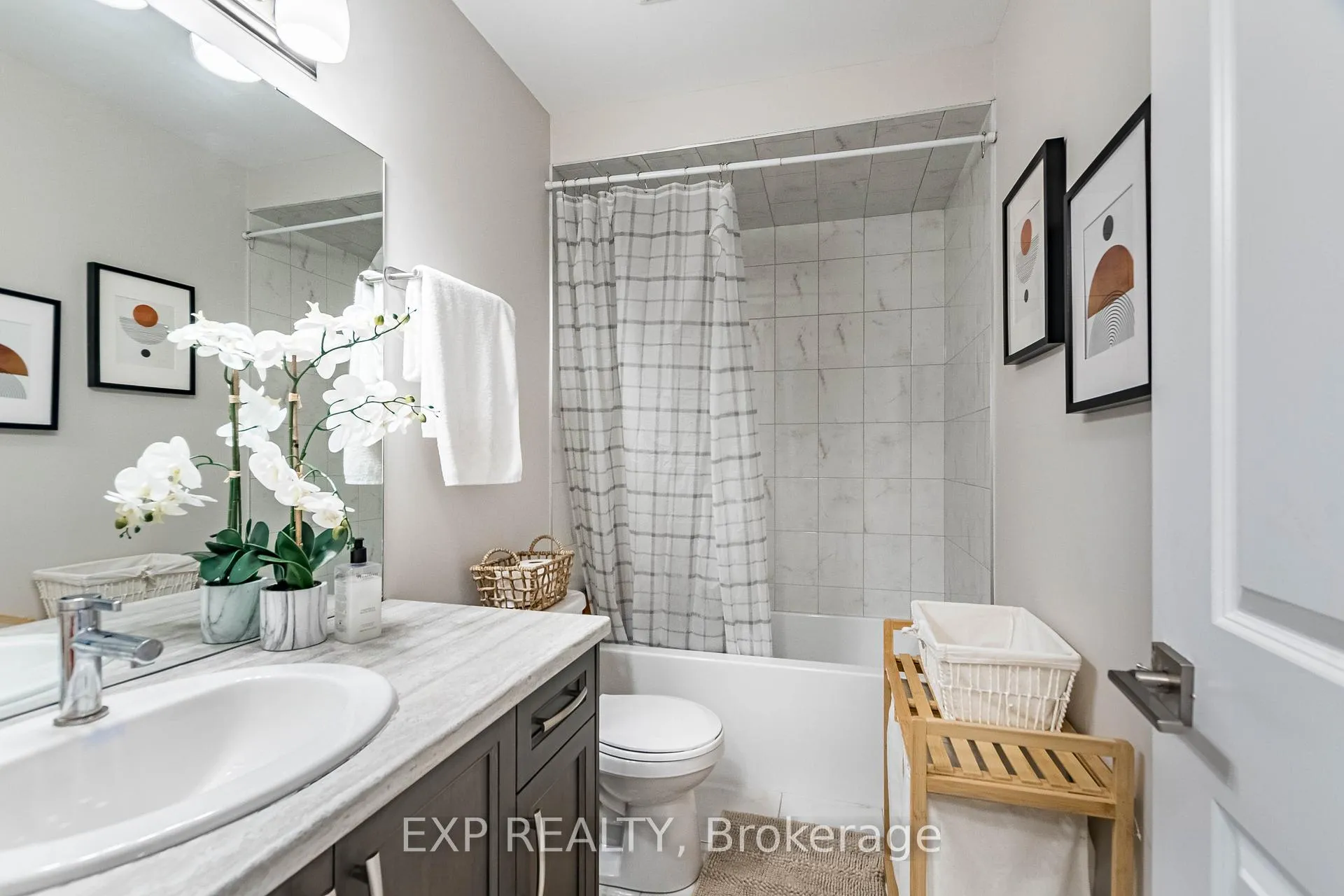 Photo 36 of Unit 7, 445 Ontario Street S, Milton, Timberlea — HOMEH