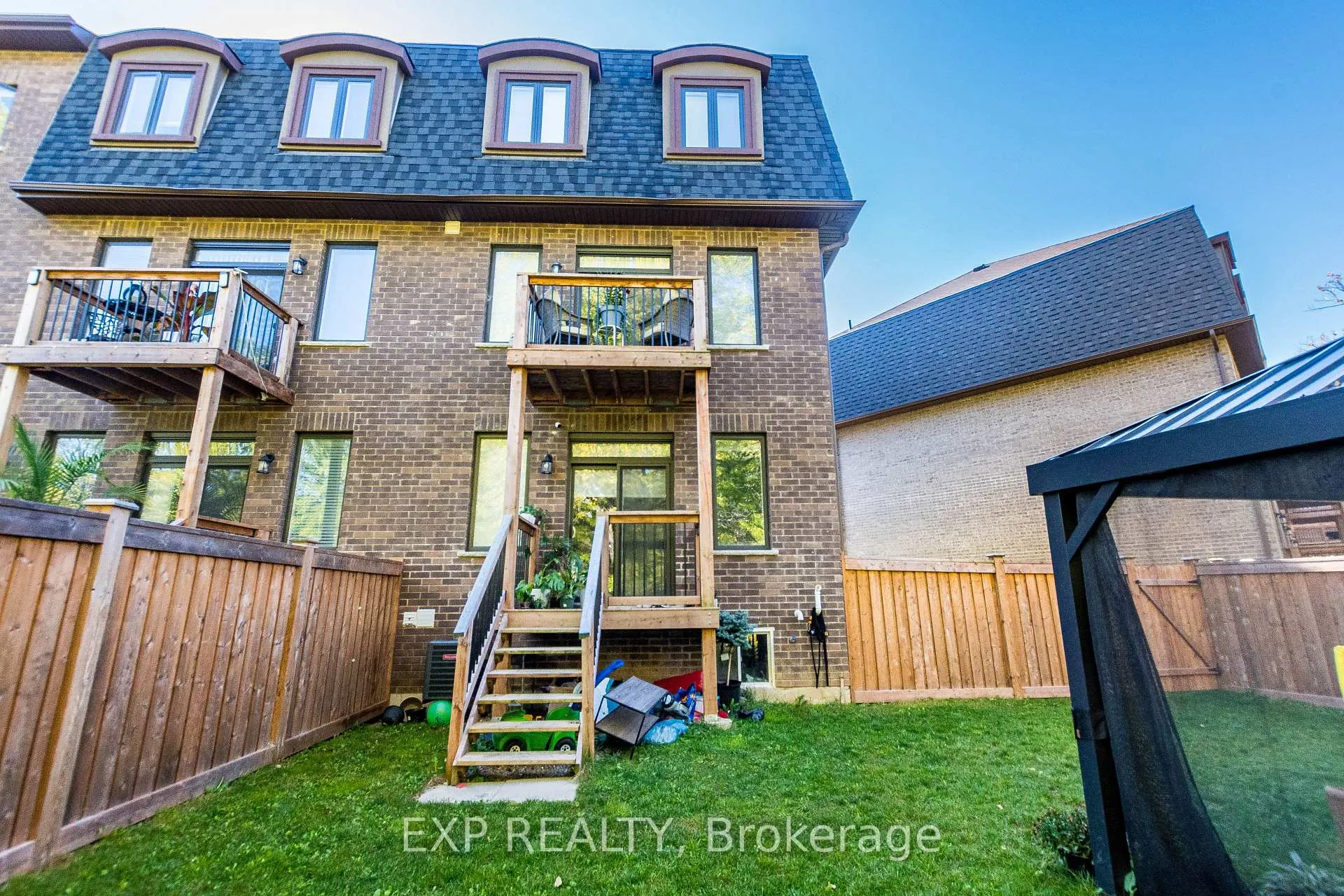 Photo 40 of Unit 7, 445 Ontario Street S, Milton, Timberlea — HOMEH