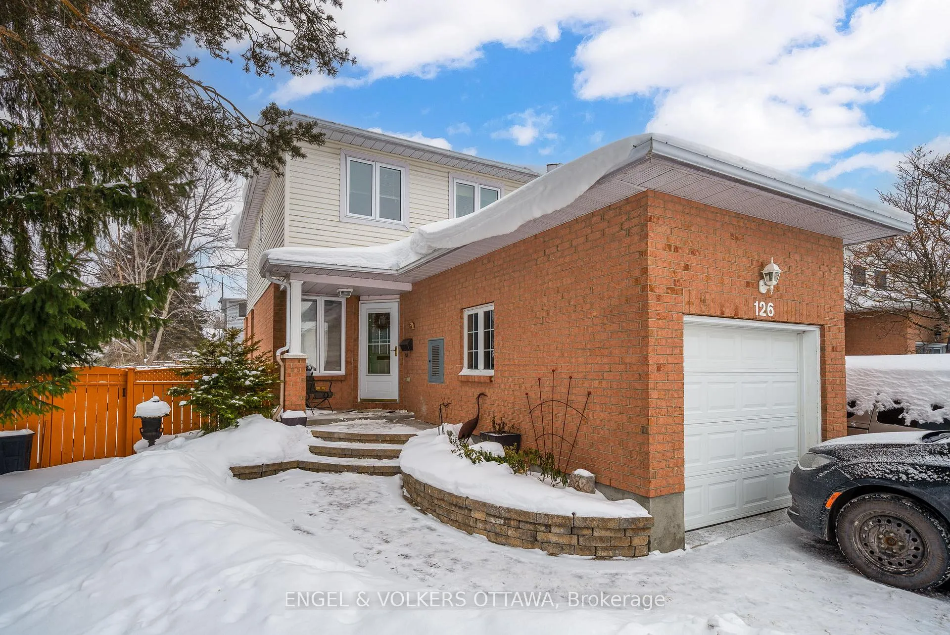 Photo 1 of 126 Whalings Circle, Ottawa, Stittsville (Central) — HOMEH