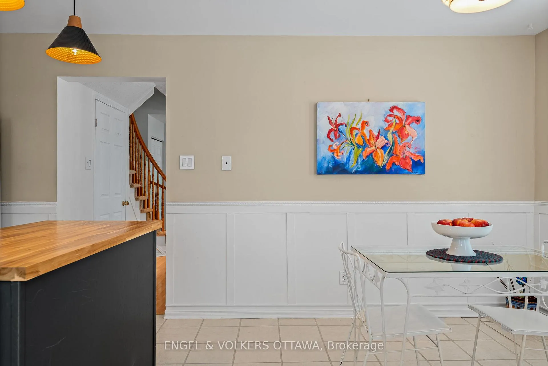 Photo 11 of 126 Whalings Circle, Ottawa, Stittsville (Central) — HOMEH