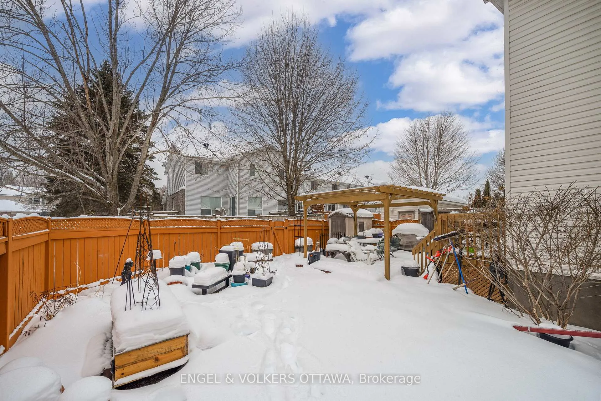 Photo 26 of 126 Whalings Circle, Ottawa, Stittsville (Central) — HOMEH