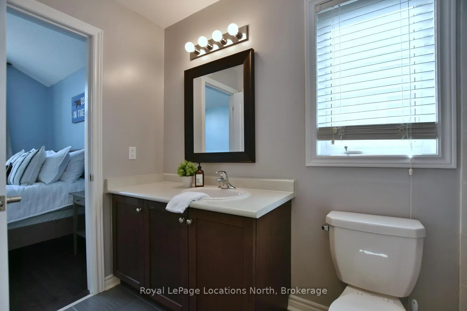 Photo 9 of 20 Leeward Circle, Wasaga Beach — HOMEH