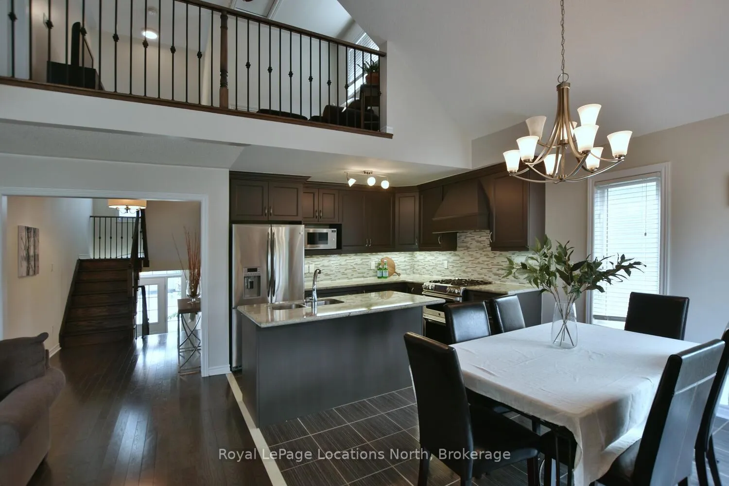 Photo 14 of 20 Leeward Circle, Wasaga Beach — HOMEH