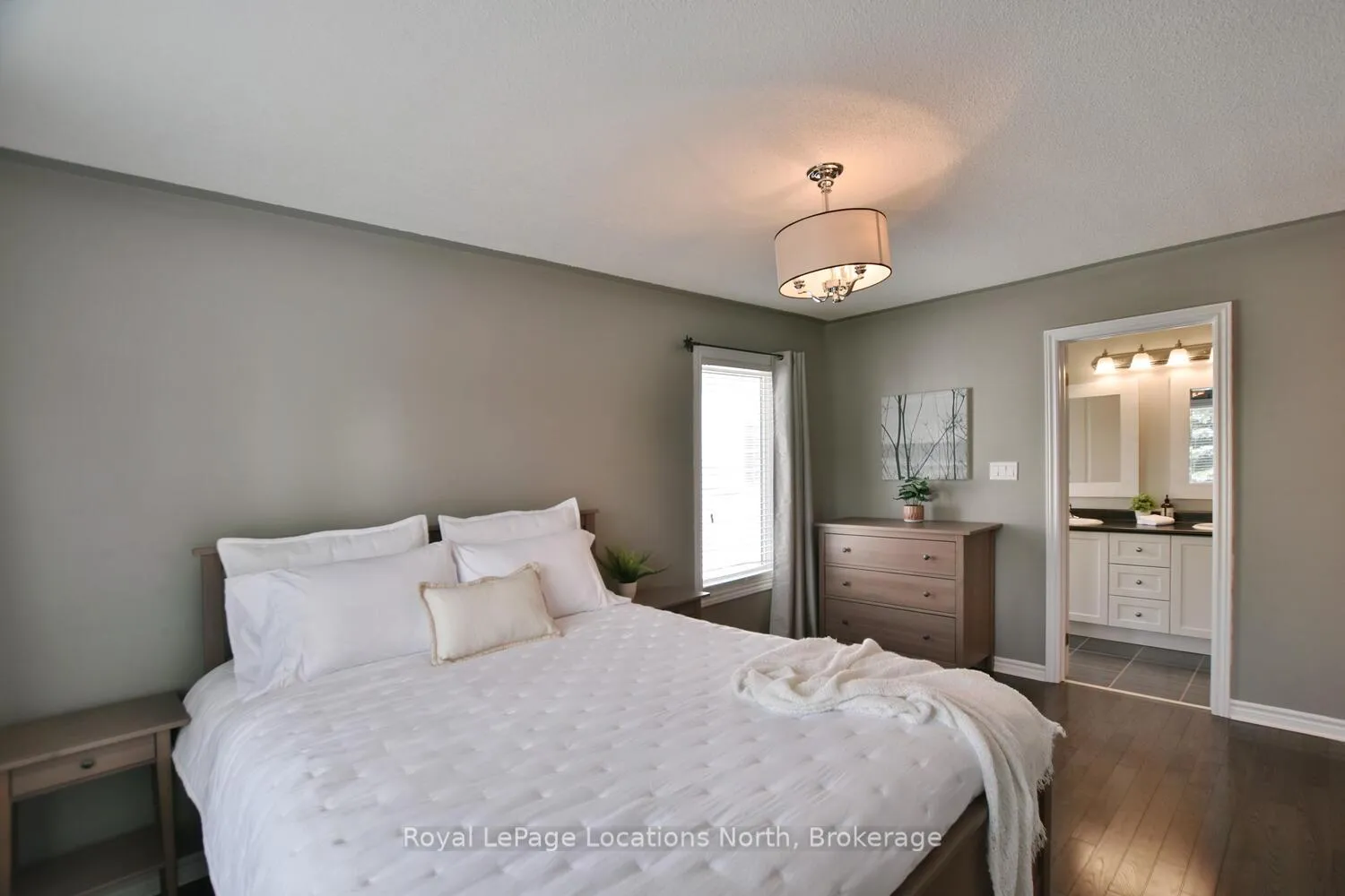 Photo 21 of 20 Leeward Circle, Wasaga Beach — HOMEH