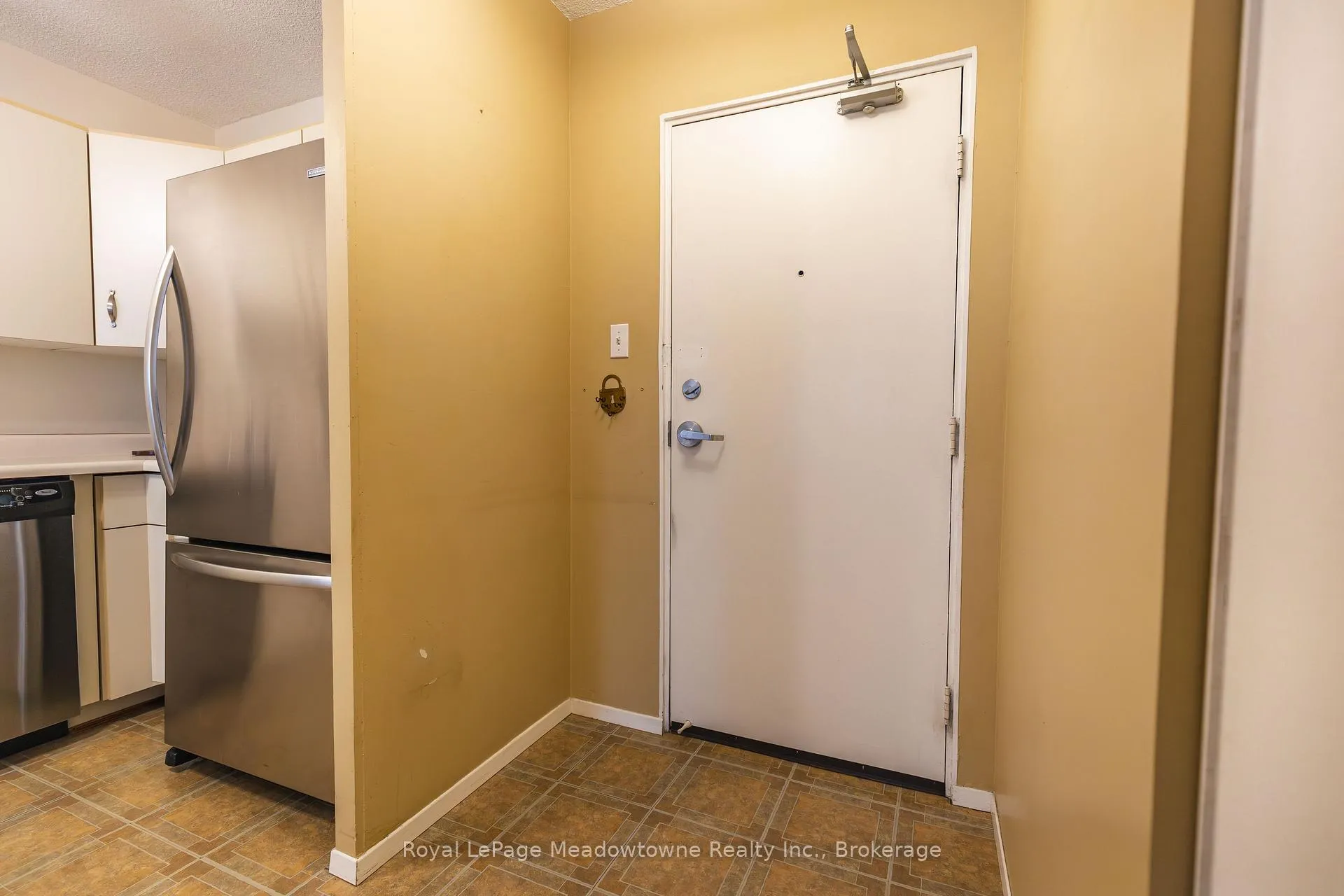 Photo 5 of Unit 605, 81 Millside Drive, Milton, Old Milton — HOMEH