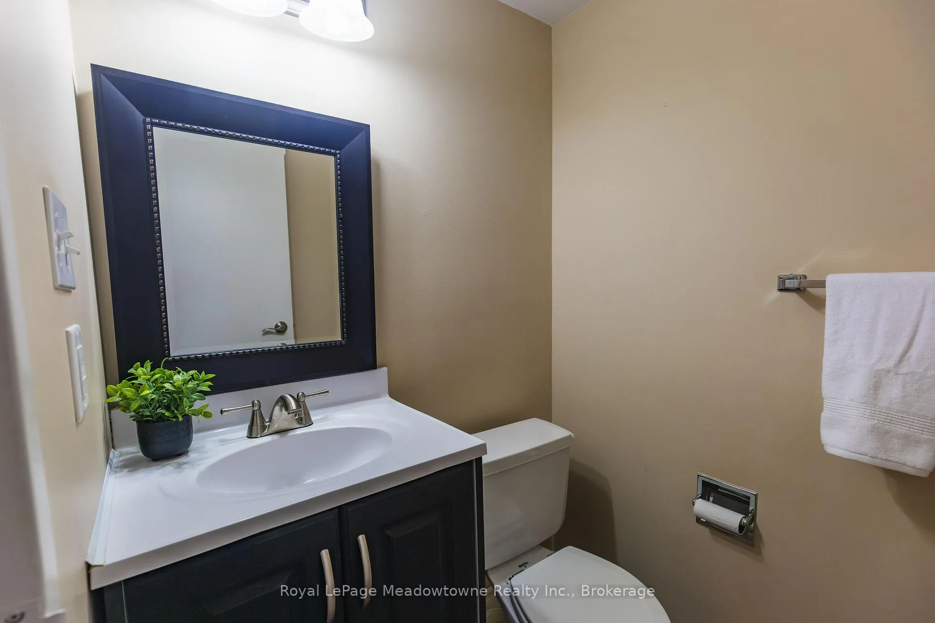 Photo 19 of Unit 605, 81 Millside Drive, Milton, Old Milton — HOMEH