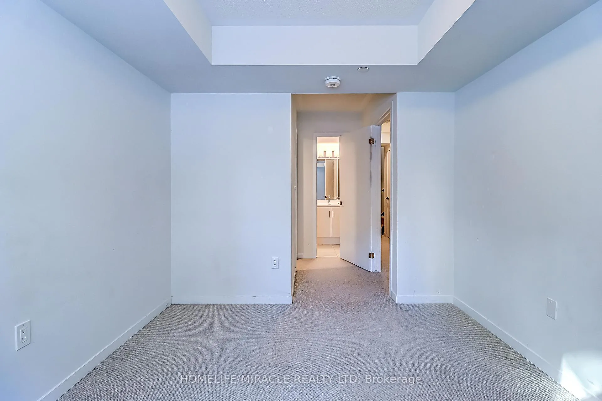 Photo 15 of Unit 185, 141 Honeycrisp Crescent, Vaughan, Vaughan Corporate Centre — HOMEH