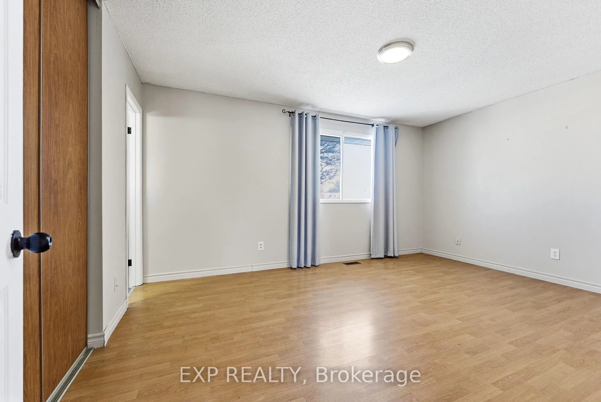Photo 11 of 27 Morris Drive, Belleville, Belleville Ward — HOMEH