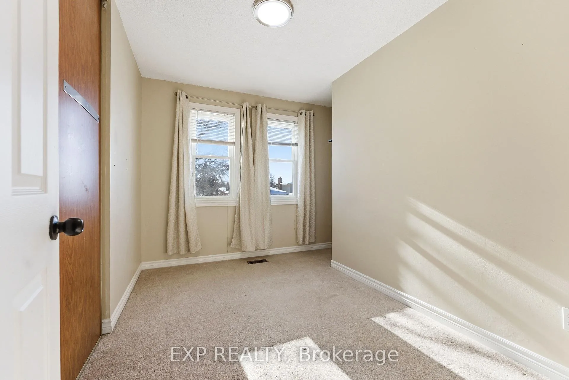 Photo 14 of 27 Morris Drive, Belleville, Belleville Ward — HOMEH