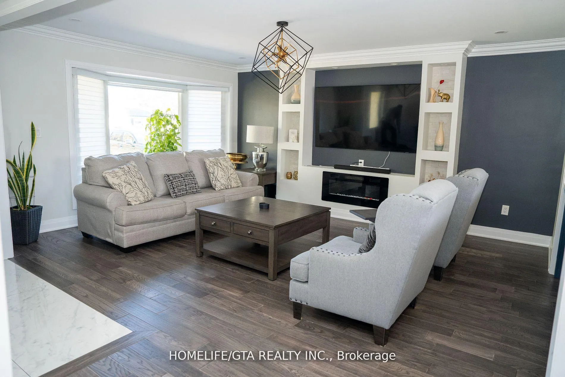 Photo 3 of 439 Rossland Road W, Oshawa, McLaughlin — HOMEH