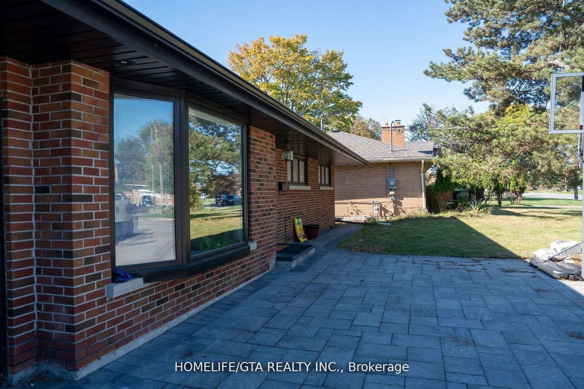 Photo 23 of 439 Rossland Road W, Oshawa, McLaughlin — HOMEH