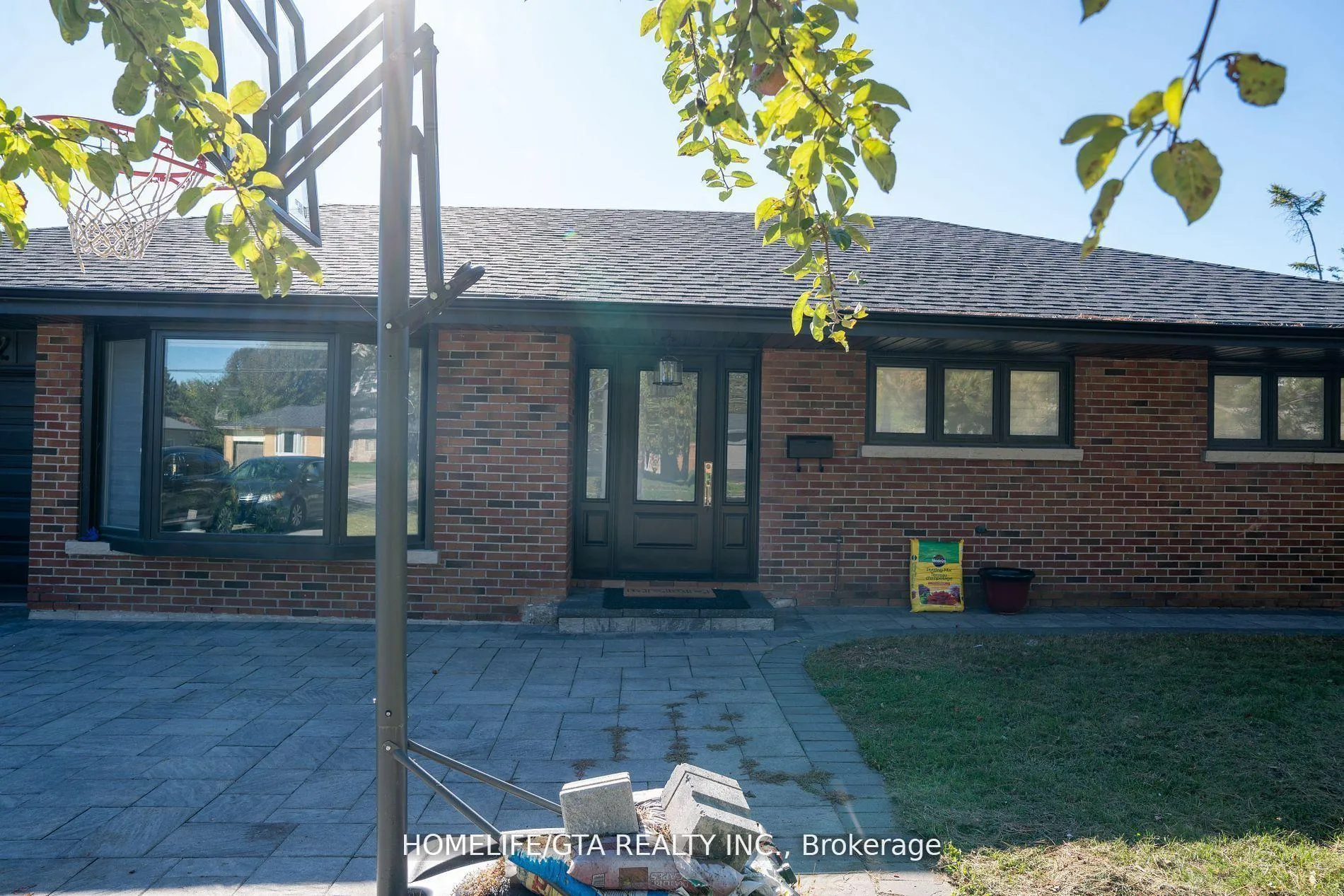 Photo 26 of 439 Rossland Road W, Oshawa, McLaughlin — HOMEH