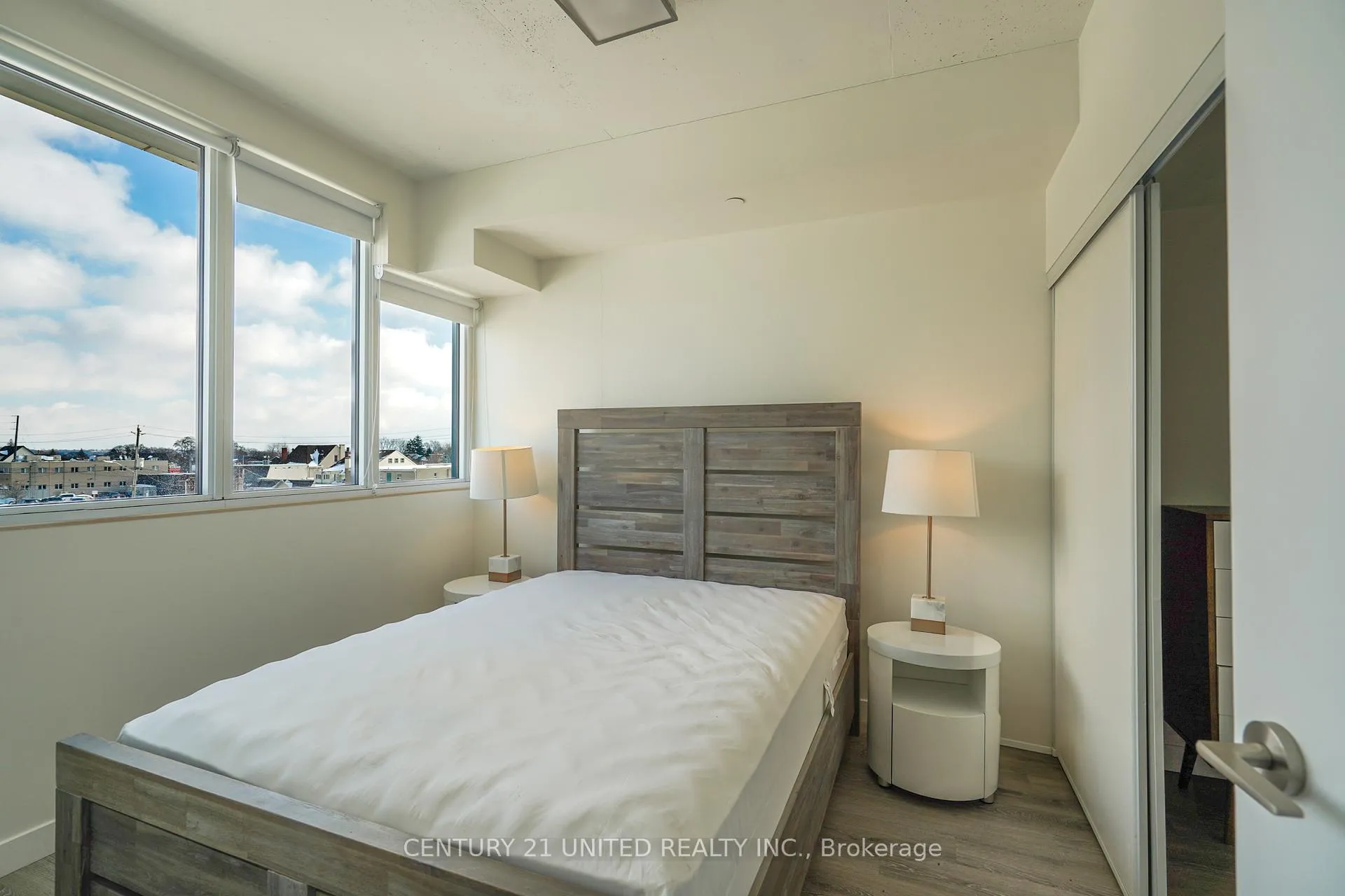 Photo 3 of Unit 314, 100 Bond Street E, Oshawa, O'Neill — HOMEH