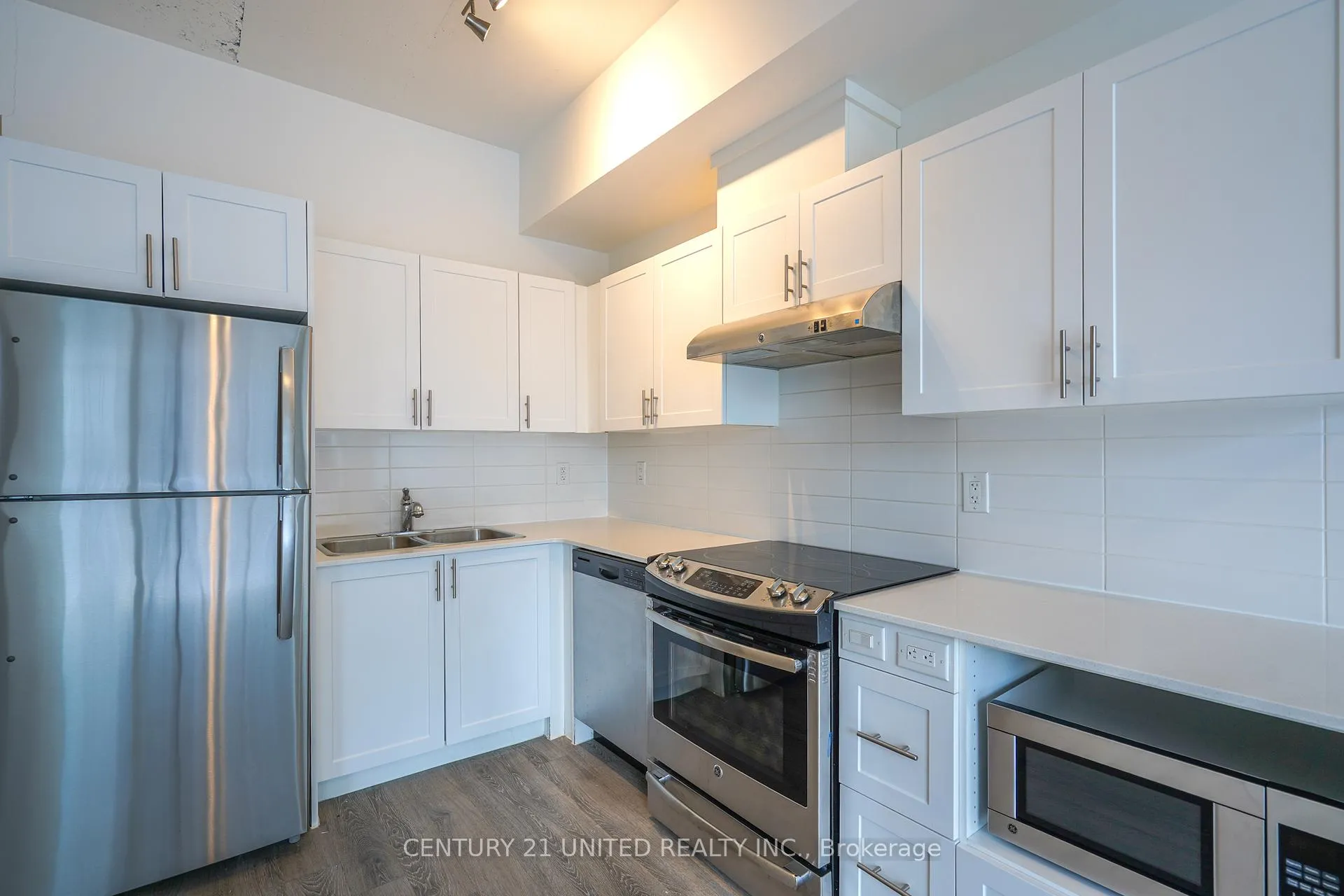 Photo 2 of Unit 204, 100 Bond Street E, Oshawa, O'Neill — HOMEH