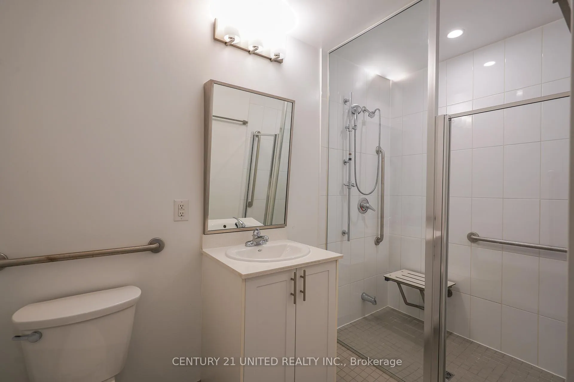 Photo 7 of Unit 204, 100 Bond Street E, Oshawa, O'Neill — HOMEH