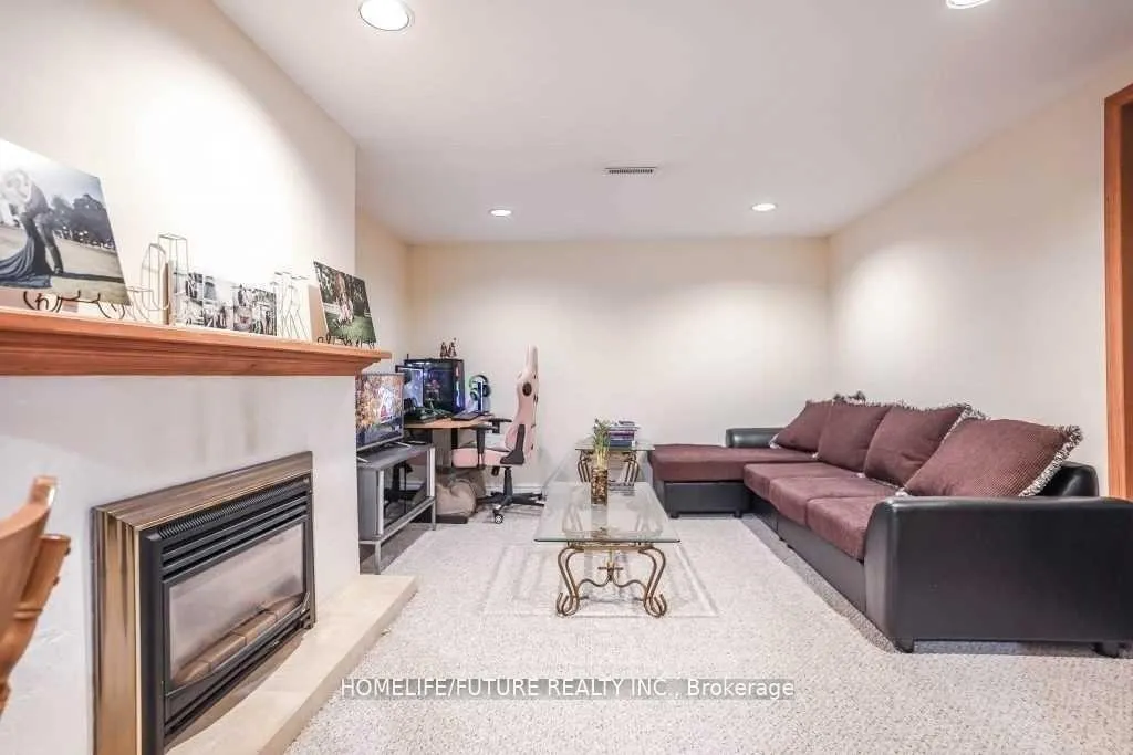 Photo 3 of Unit Bsmt, 7 Gillbank Crescent, Scarborough, Morningside — HOMEH