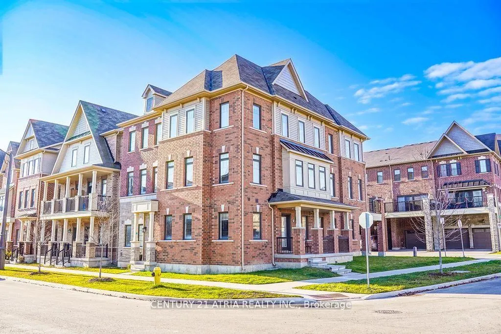 Photo 2 of 34 Isabella Peach Drive, Markham, Victoria Square — HOMEH