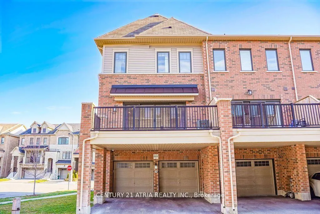 Photo 3 of 34 Isabella Peach Drive, Markham, Victoria Square — HOMEH