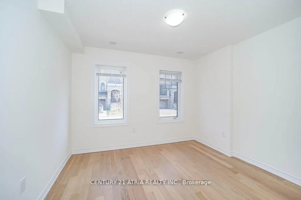 Photo 6 of 34 Isabella Peach Drive, Markham, Victoria Square — HOMEH