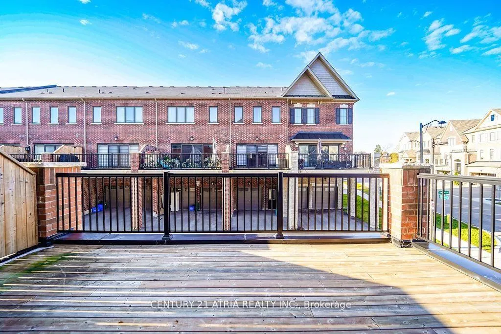 Photo 20 of 34 Isabella Peach Drive, Markham, Victoria Square — HOMEH