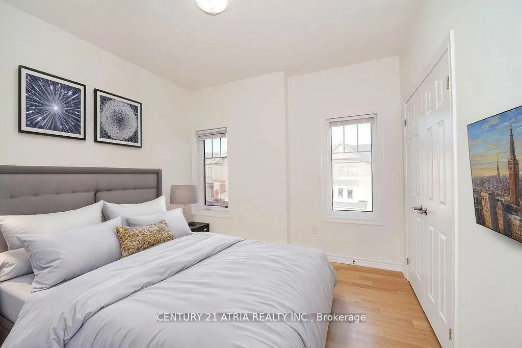 Photo 26 of 34 Isabella Peach Drive, Markham, Victoria Square — HOMEH