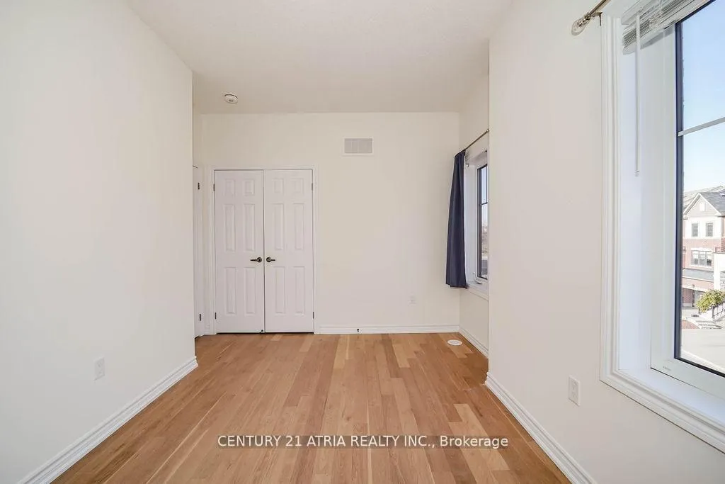 Photo 30 of 34 Isabella Peach Drive, Markham, Victoria Square — HOMEH