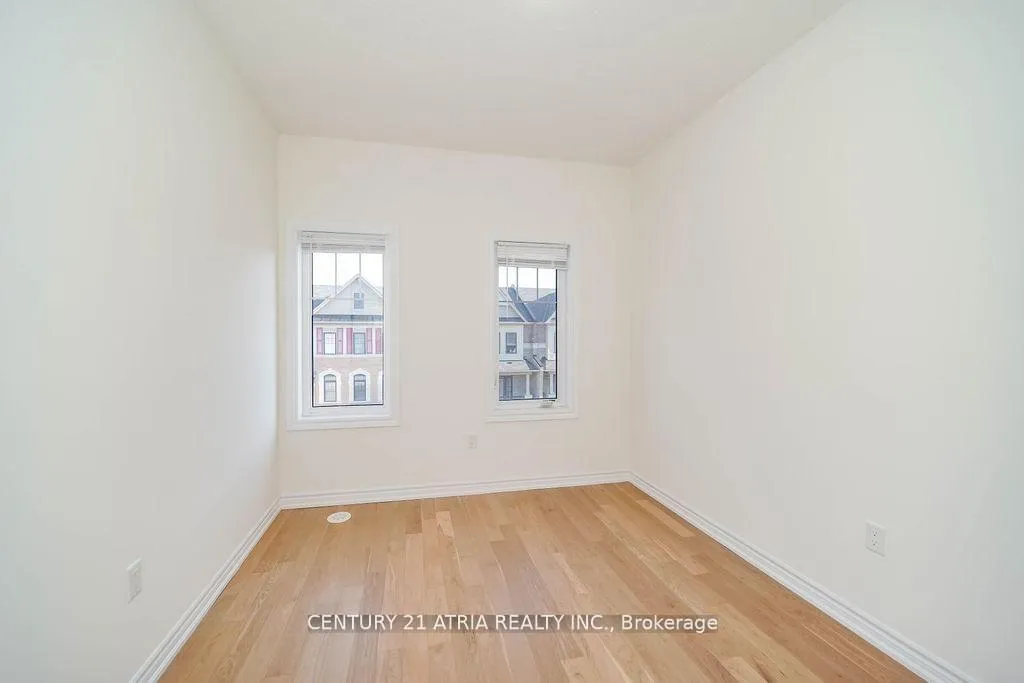 Photo 32 of 34 Isabella Peach Drive, Markham, Victoria Square — HOMEH