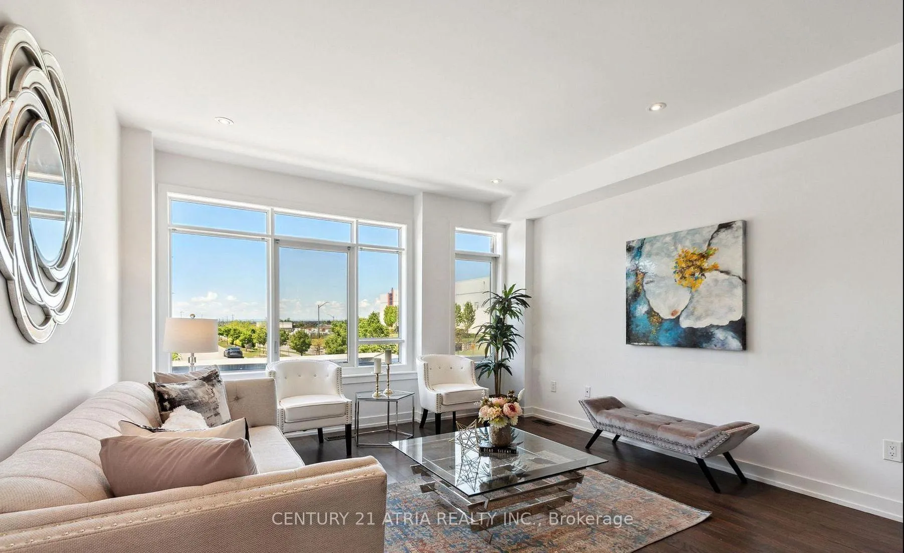 Photo 13 of 147 Salterton Circle, Vaughan, Rural Vaughan — HOMEH