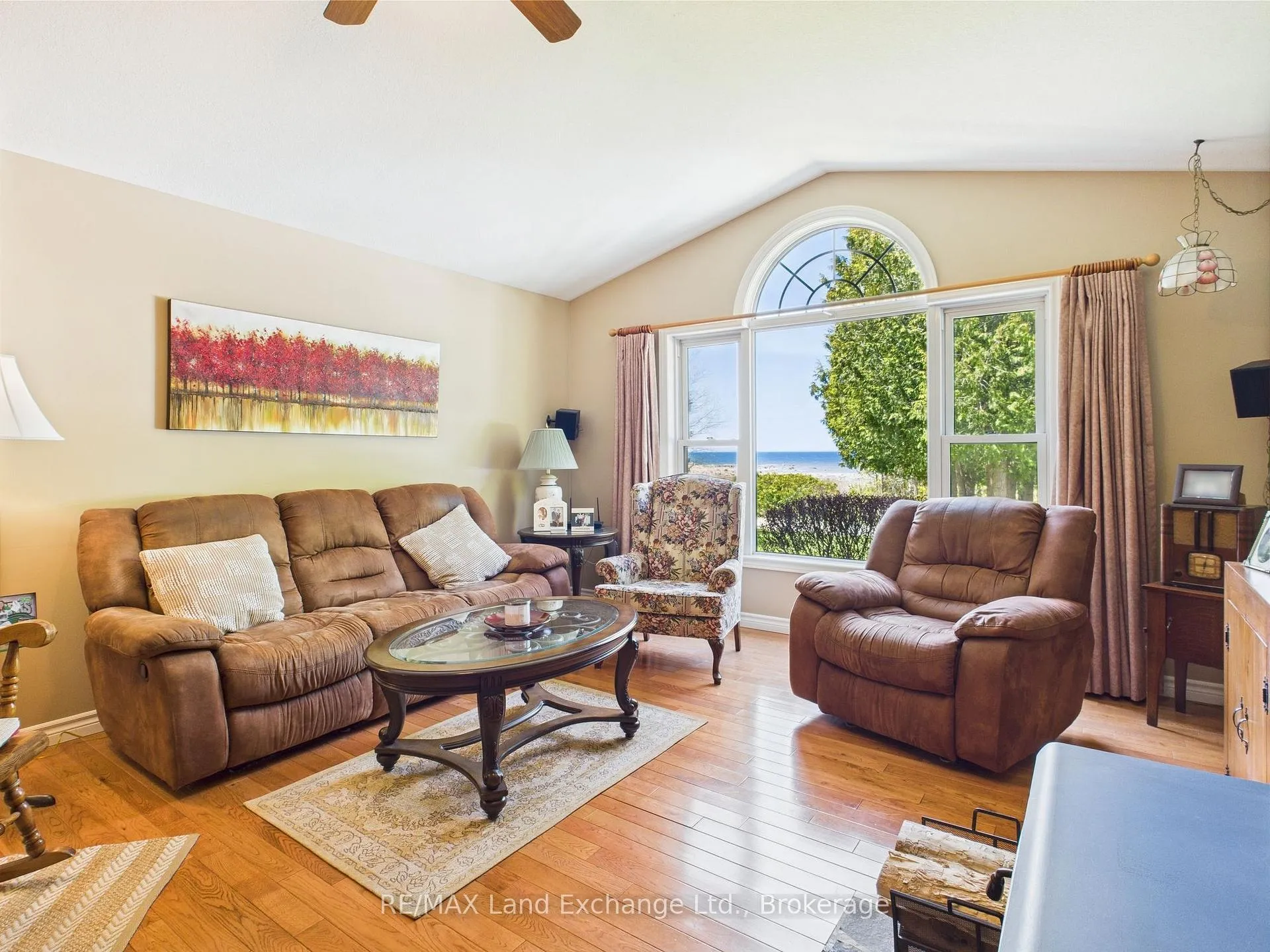 Photo 4 of 480 Sunset Drive, Kincardine — HOMEH